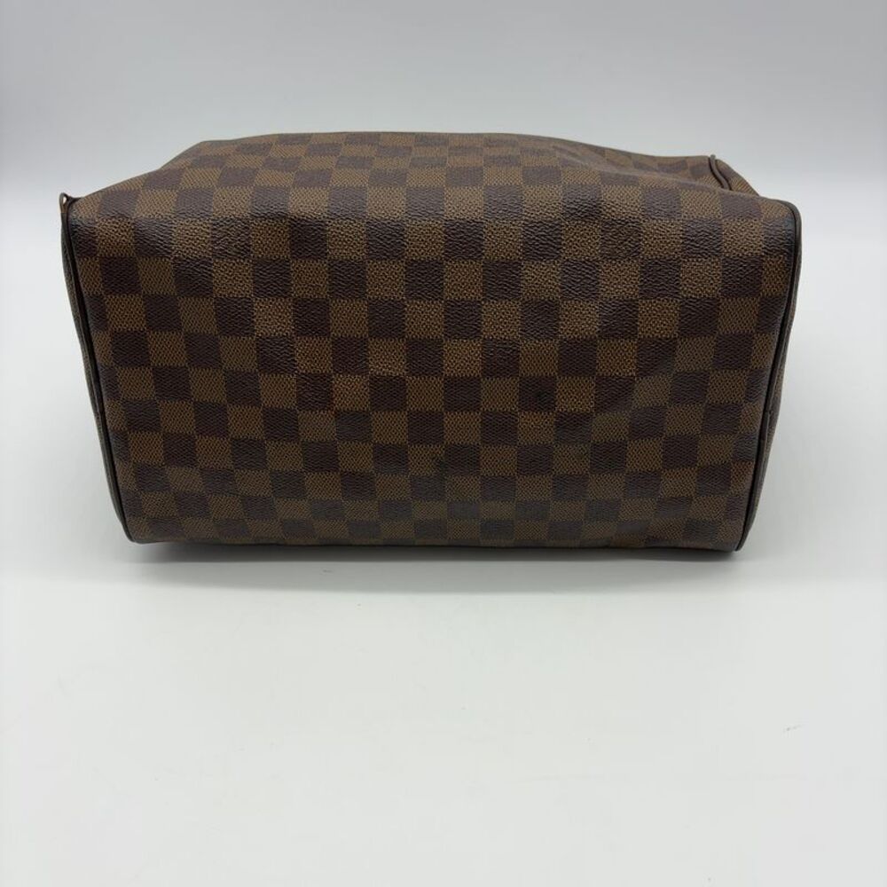 Louis Vuitton Handbag - Picture 4 of 5